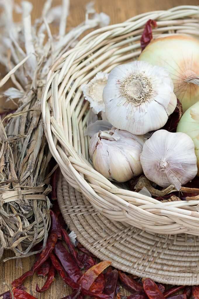 dried peppers, onions, chili peppers, flavoring, seasoning, vegetables
